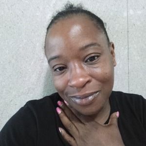 Meet your Posher, Delisa